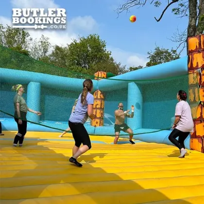 Our butler Khye was invited to a very different kind of hen party last weekend for a sporty group of hens. What a great idea! Its a good job we had the weather for it! 😂🎉🌞

#hendo #buffbutler #hendoideas