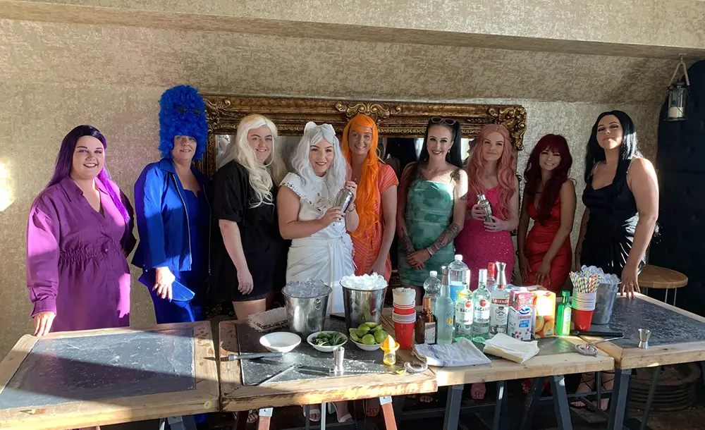 Hen party cocktail class